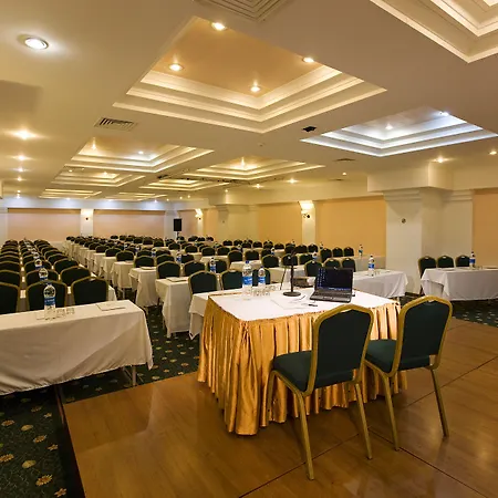 فندق Perre Delta 5*