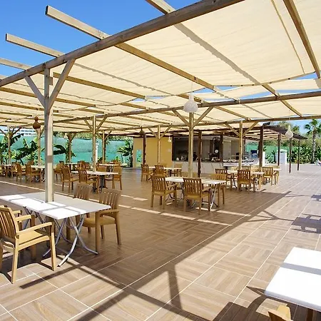 Hotell Perre Delta 5*